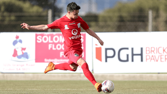 Young Reds clinch 3-2 victory over Raiders